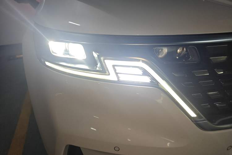 Used Kia Carnival 2021 2.0T Flagship Edition