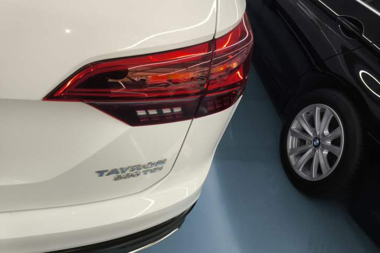 Used Volkswagen Tayron 2019 330TSI Two-Wheel Drive Luxury Model China VI Standard Exterior 3