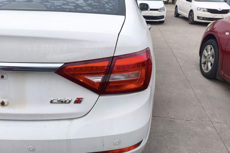 Used Great Wall C50 2014 Upgraded Model 1.5T Manual Comfort Version
