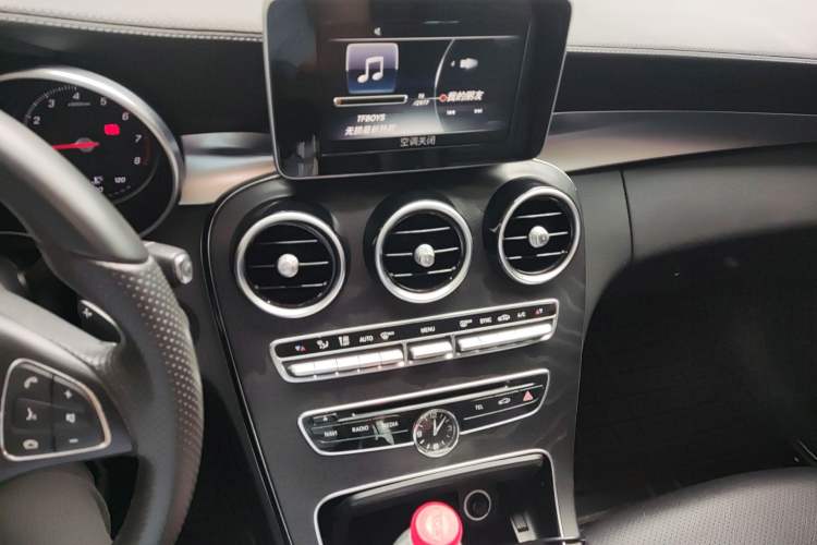 Used Mercedes-Benz C-Class 2015 Revised C 200 L Sport Edition Audio And AC Panel