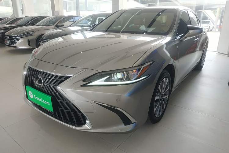 Used Lexus ES 2023 200 Excellence Edition
