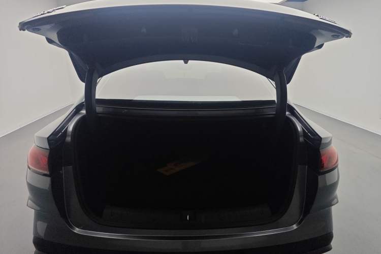 Used BYD Qin L 2025 DM-i Smart Drive 120KM Superior Model