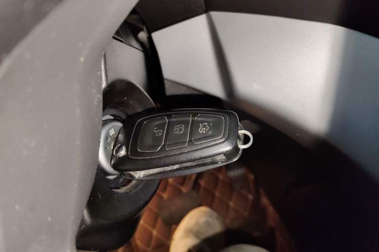 Used Ford Kuga 2015 1.5L GTDi Two-Wheel Drive Fashion Edition Vehicle Key