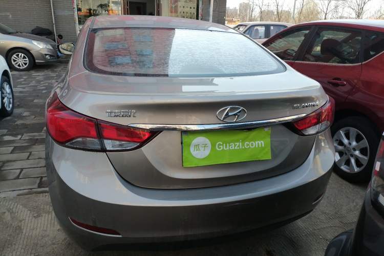 Used Hyundai Elantra (5th Generation / Langdong) 2016 1.6L Automatic Smart Version
