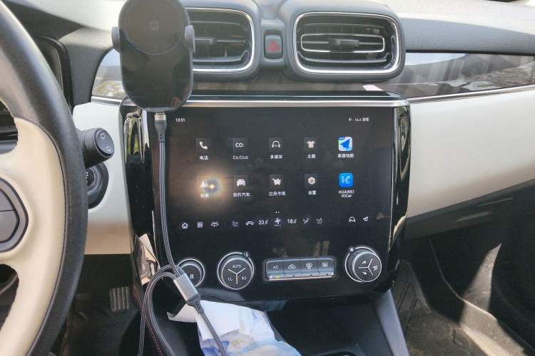 Used Lynk & Co 02 2022 1.5T DCT Shine Pro
