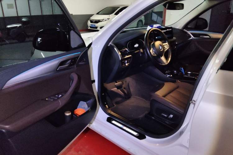 Used BMW iX3 2022 Updated Leading Type Driver Seat