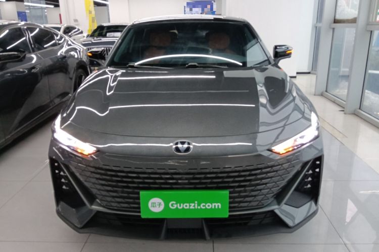 Used CHANGAN UNI-V 2022 1.5T Prestige Version
