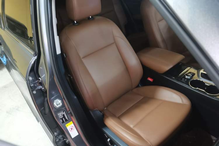 Used Changan CS95 2017 2.0T Four-Wheel Drive SmartDrive Edition
