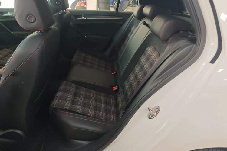 Used Volkswagen Golf GTI 2018 2.0 TSI GTI Left Rear Seat
