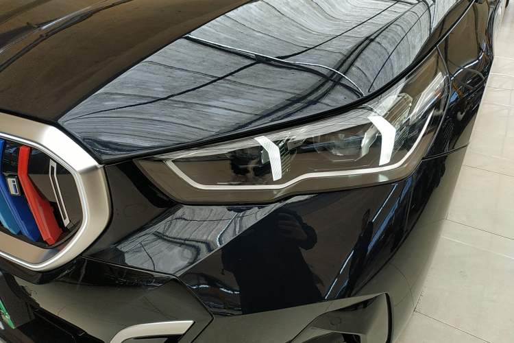 Used BMW i5 2024 eDrive 35L Luxury Package
