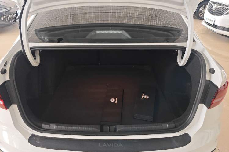 Used Volkswagen Lavida 2024 1.5L Automatic Starry Sky 5 Million Edition
