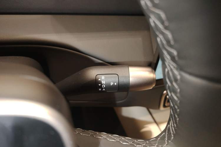 Used Li Auto MEGA 2025 Home Family Special Edition