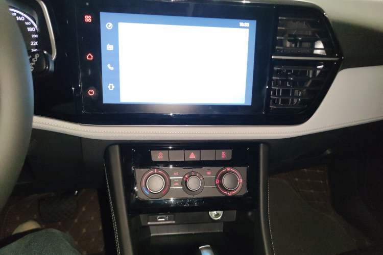 Used Jetta VS5 2026 Model, 280TSI Automatic Pioneer Edition Audio And AC Panel