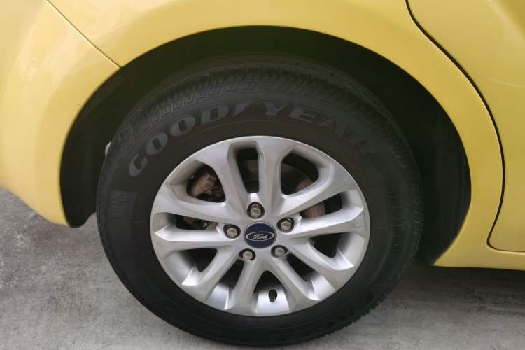 Used Ford Focus 2013 Hatchback Classic 1.8L Manual Base Model