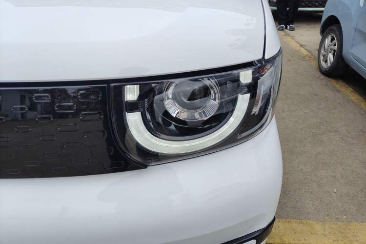 Used Chery QQ Ice Cream 2024 Edition Youth Version 205km Sundae Left Front Headlight