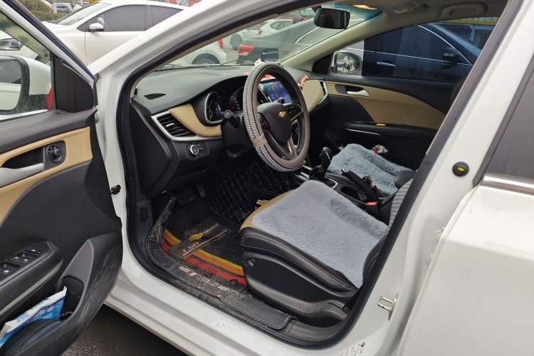 Used Chevrolet Monza 2022 320 Automatic Enjoyment Sunroof Version
