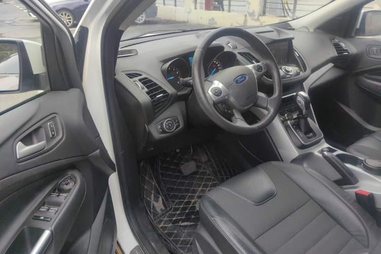 Used Ford Kuga 2015 1.5L GTDi Two-Wheel Drive Fashion Edition Driver Seat