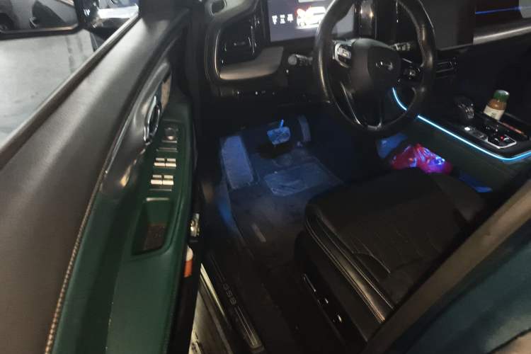 Used GAC Trumpchi GS8 2022 Flagship Series 2.0 TGDI Two-Wheel-Drive Prestige Edition (7 Seats)