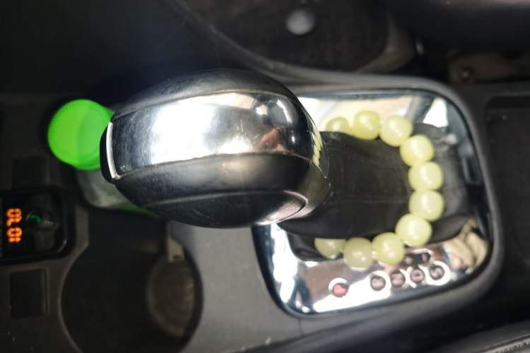 Used Volkswagen Polo 2011 1.6L Automatic ZhiKu Edition Gear Lever