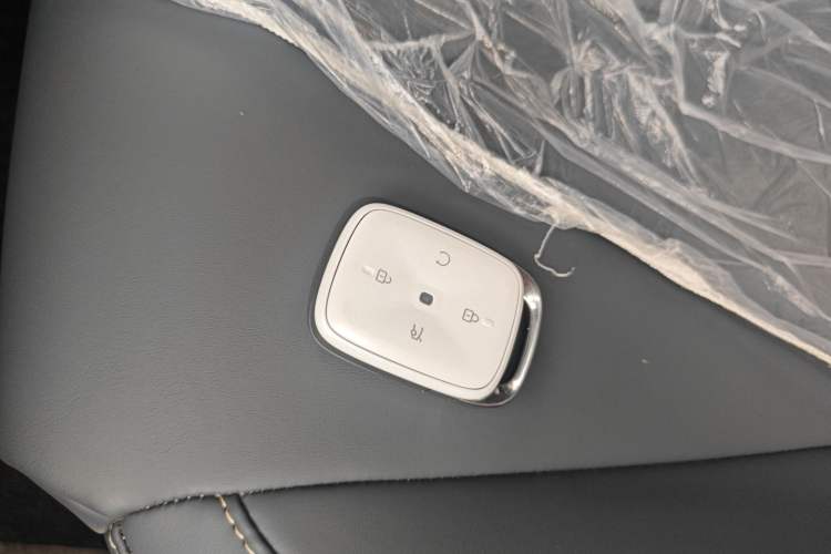 Used ARCFOX T1 2025 Model 320 PRO Interior 1