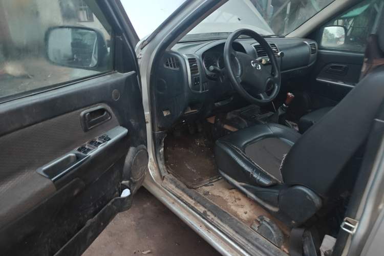 Used Great Wall Wingle 5 2016 2.8T Two-Wheel-Drive Entry-Level GW2.8TC Big Double-Cab GW2.8TC