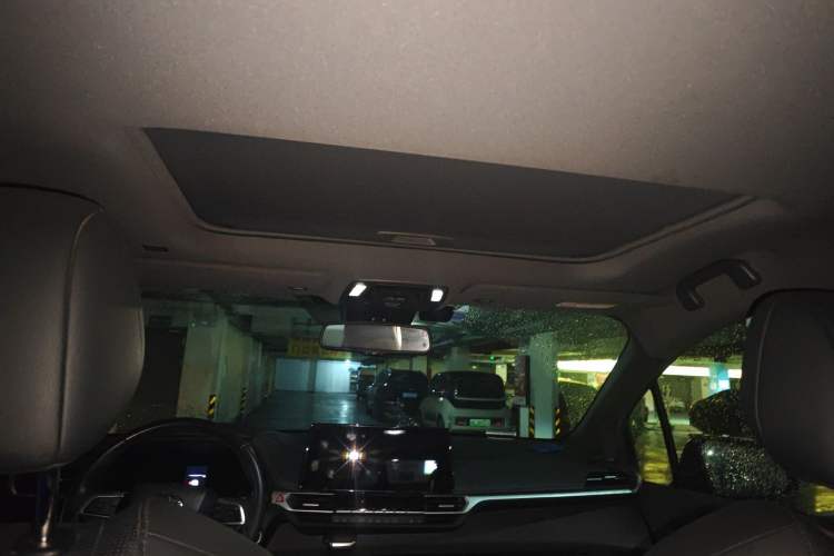 Used Toyota SIENNA 2021 2.5L Hybrid Premium Edition