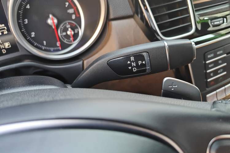 Used Mercedes-Benz GLS 2016 GLS 500 4MATIC Gear Lever