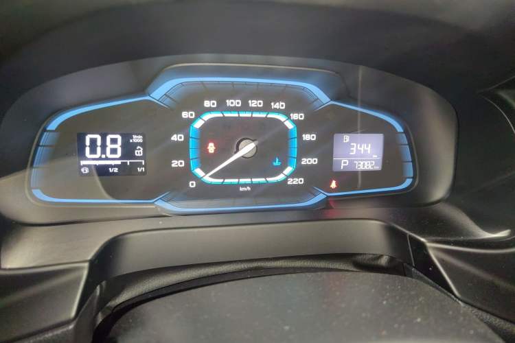 Used Roewe 360 2015 1.5L Automatic Luxury Edition
