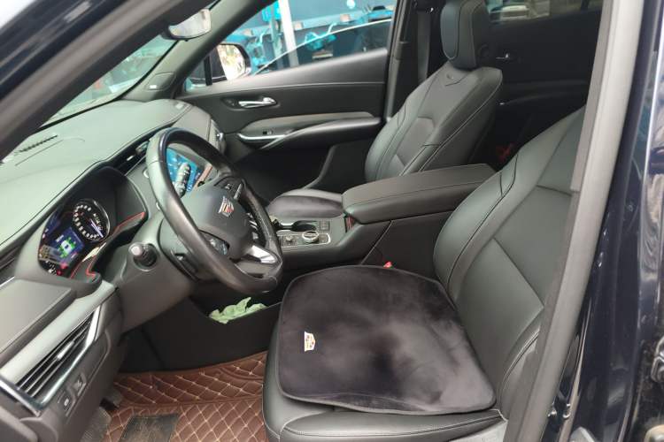 Used Cadillac XT4 2020 28T Two-Wheel-Drive Leading Version