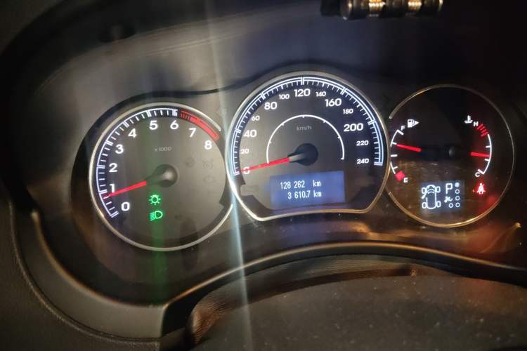 Used Renault Koleos 2013 2.5L 4x4 Comfort Edition
