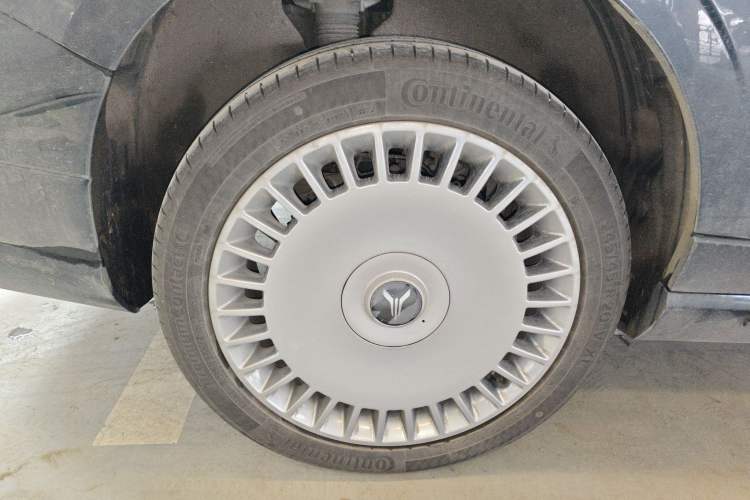 Used VOYAH Lantu Chiguang L 2026 Four-Wheel-Drive Ultra Right Rear Wheel Hub