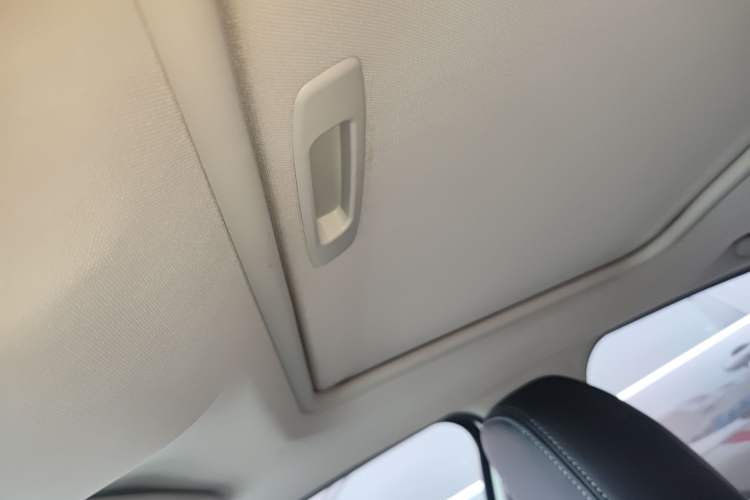 Used Peugeot 301 2014 1.6L Automatic Luxury Edition