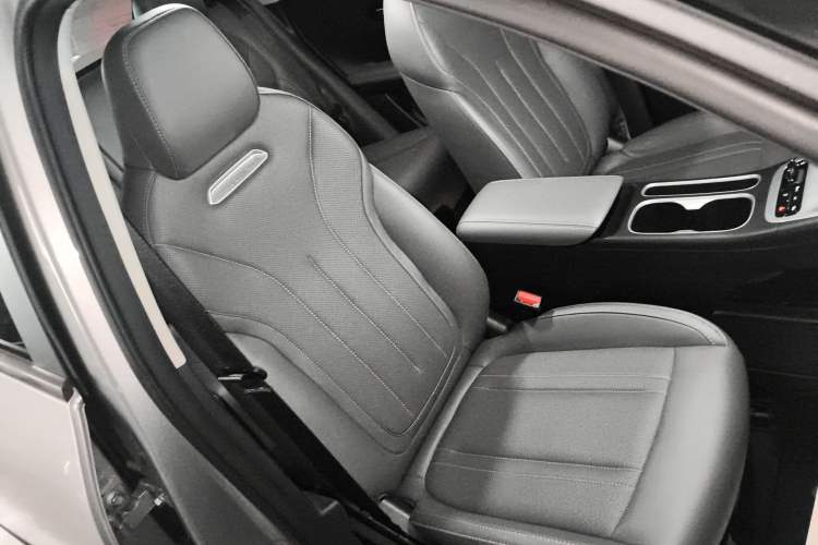 Used Geely Galaxy Geome 2025 UP 410km Exploration Edition Right Front Seat