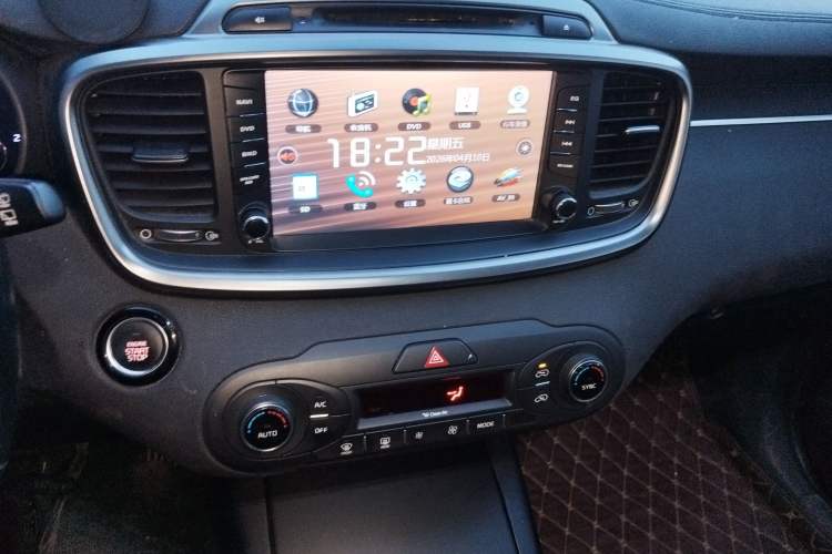 Used Kia Sorento 2016 Sorento L 2.4L Gasoline 4WD Custom Edition 5 Seats China V Emission Standard Audio And AC Panel