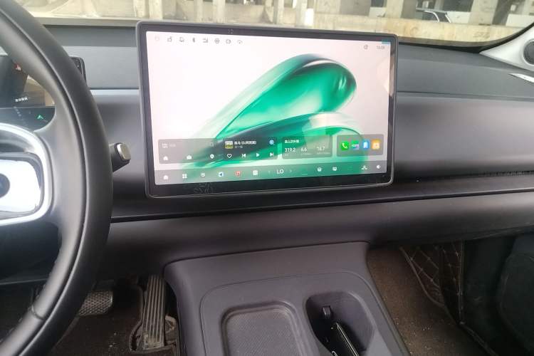 Used Leapmotor C16 2024 Range-Extended 200 Luxury Edition Audio And AC Panel