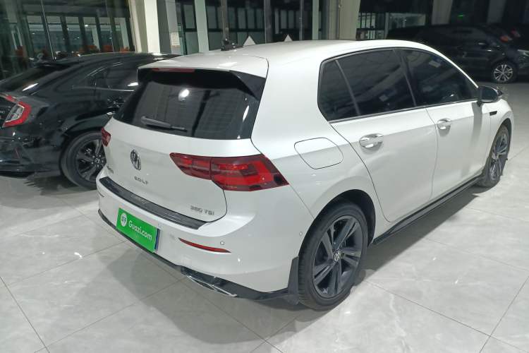 Used Volkswagen Golf 2023 Facelift 280TSI DSG R-Line Lite
