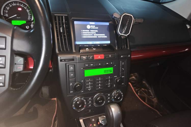 Used Land Rover Freelander 2 2011 3.2L China Red Limited Edition
