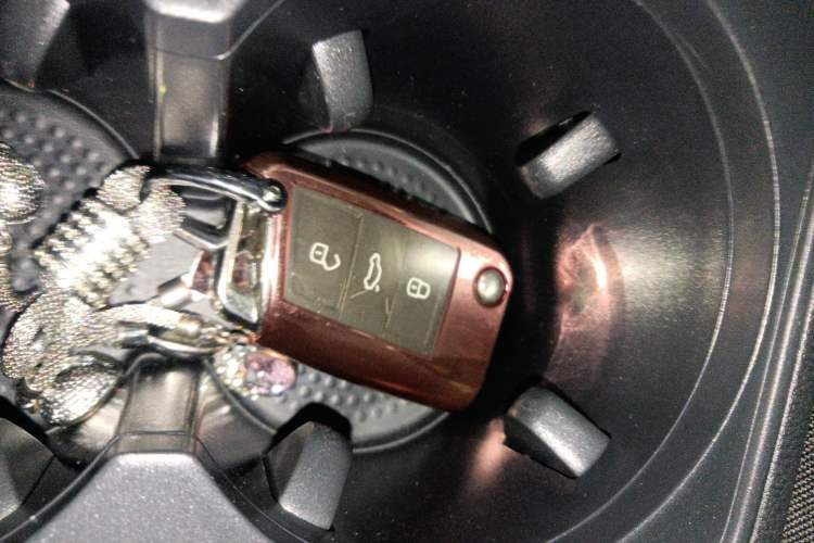 Used Volkswagen Tayron 2020 330TSI Two-Wheel Drive Luxury Smart Connectivity Version
