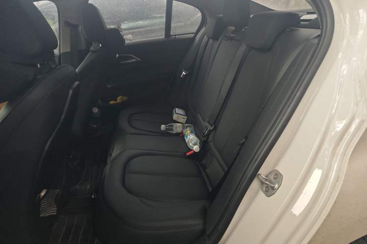 Used BMW 1 Series 2018 Facelifted 118i Design Package Edition