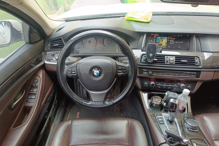 Used BMW 5 Series 2014 525Li Luxury Design Package
