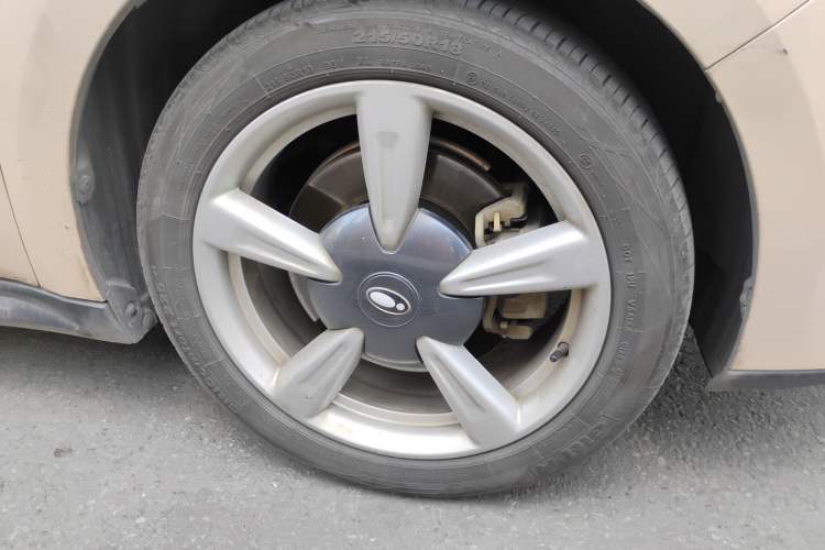 Used ORA Good Cat 2021 500km Long-Range Apollo Edition Ternary Lithium Right Front Wheel Hub