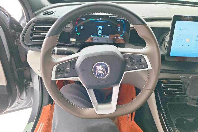 Used BYD Qin PLUS 2024 HONOR Edition DM-i 55KM Leading Model
