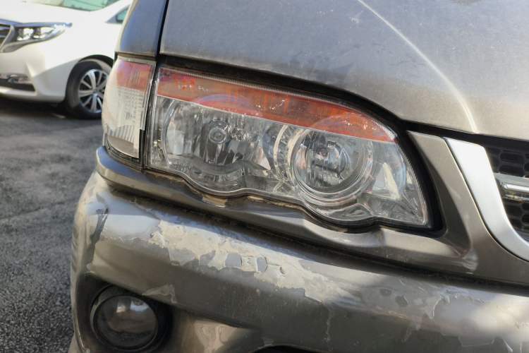 Used FORTHING Lingzhi 2016 V3 1.5L 7-Seater Comfort Model China V Standard