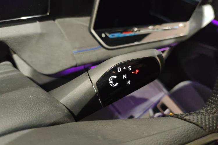 Used Volkswagen Tiguan L 2024 PRO 380TSI Four-Wheel Drive R-Line Prestige Edition
