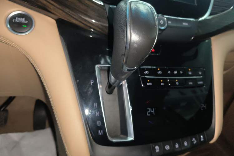 Used Buick GL8 2017 ES 28T Luxury Model China V Standard
