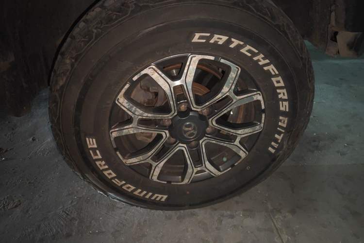 Used BAIC Off-Road BJ40 2019 2.3T Automatic Four-Wheel Drive Urban Hunter Edition Premium Model China VI Emission Standard
