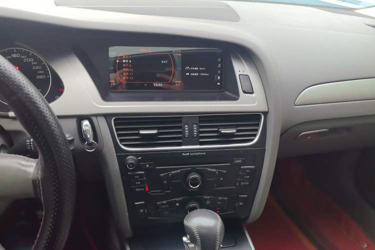 Used Audi A4L 2012 1.8 TFSI Automatic Comfort Model
