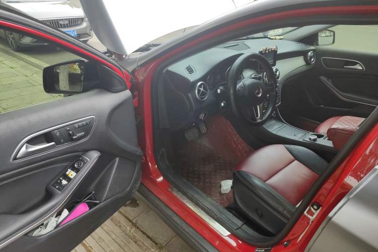 Used Mercedes-Benz GLA 2015 GLA 200
