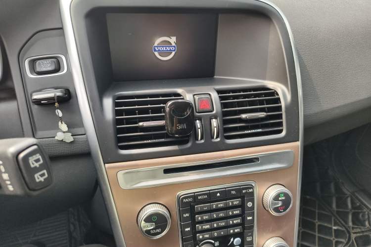 Used Volvo XC60 2017 T5 Smart Upgrade Edition