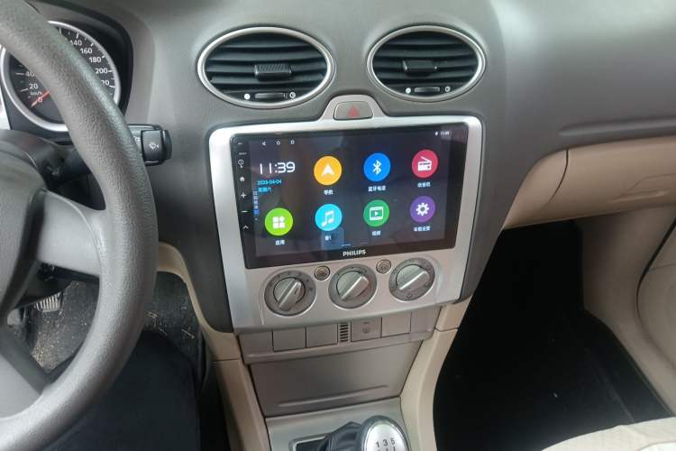 Used Ford Focus 2013 Sedan Classic 1.8L Manual Base Model